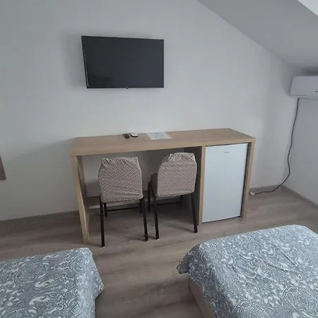 Guest house Dalex 3*