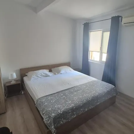 Dalex בית הארחה 3*